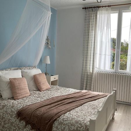 Saint-Pierre-du-CheminLa Brionniere住宿加早餐旅馆 外观 照片